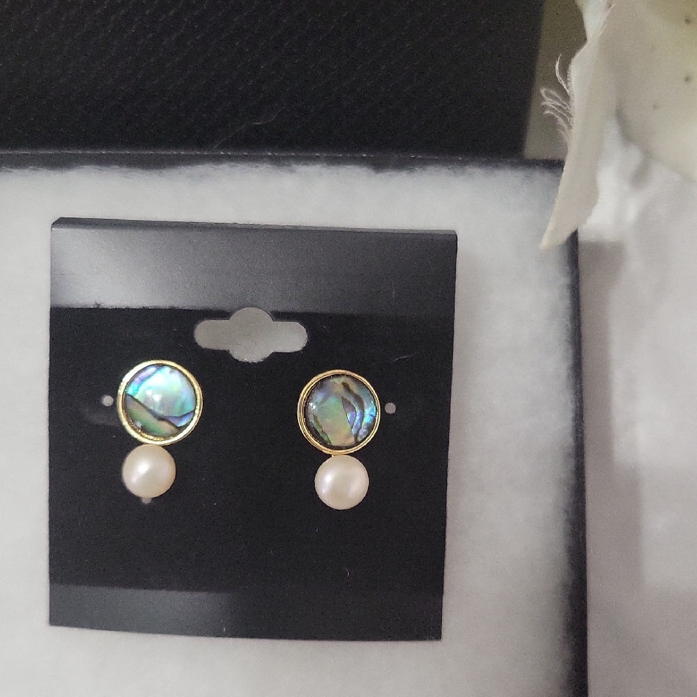 Low Start New Genuine Pearl Earrings
